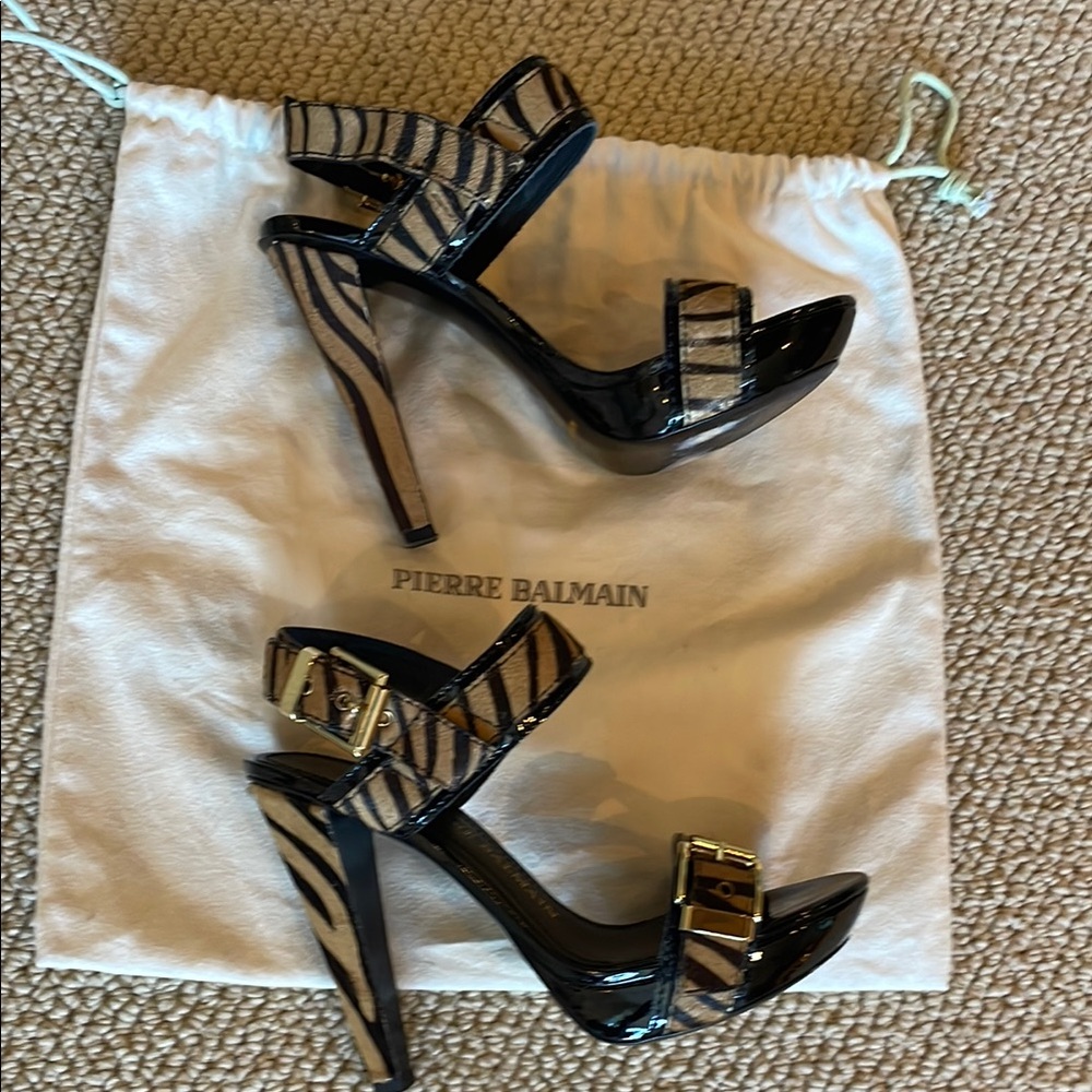 Pierre Balmain Black and Tan Women's Heels
